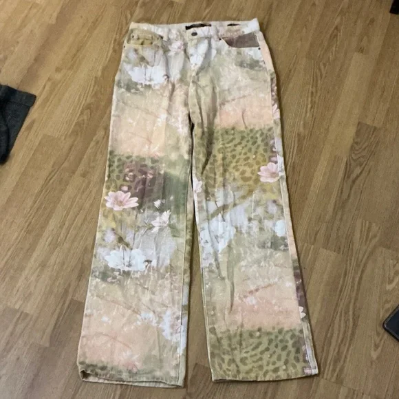 Jaded London Floral Patchwork Flare Jeans - Picture 9 of 10